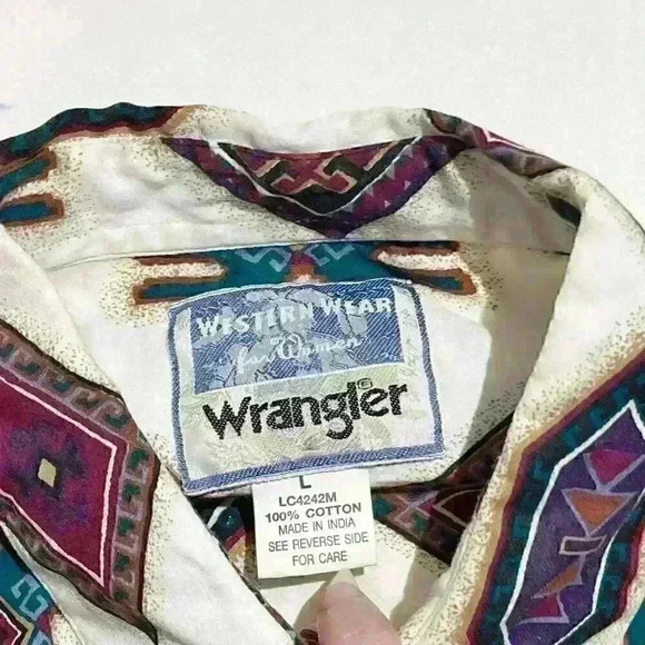 Vintage Wrangler Western Wear Aztec Colorful Button Up Shirt Womens Size Large - Picture 3 of 10